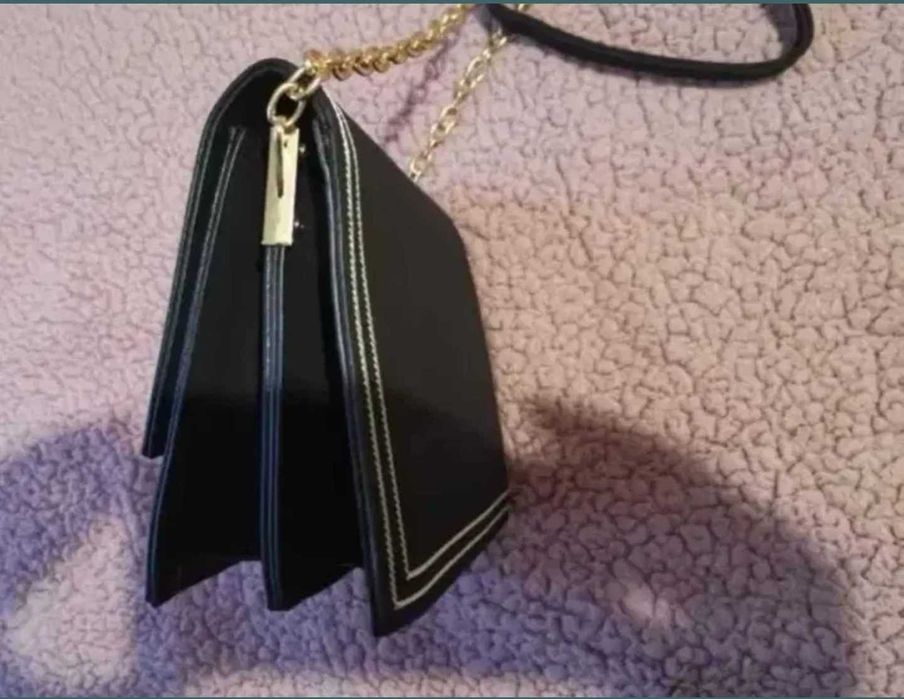 Нова малка дамска чанта