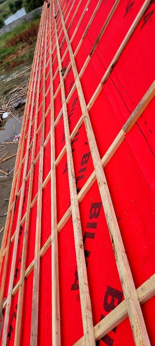 Executăm Acoperișuri si reparatii țiglă sau tablă