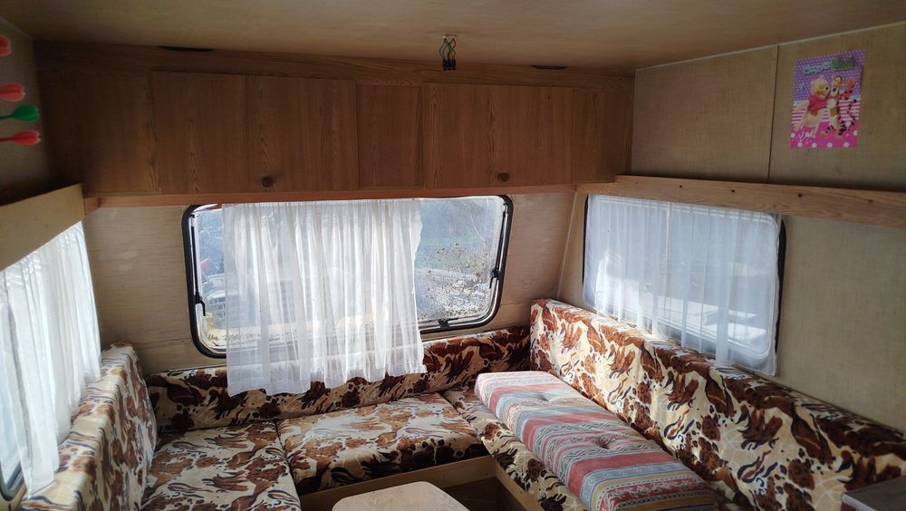 Каравана без документи за регистрация