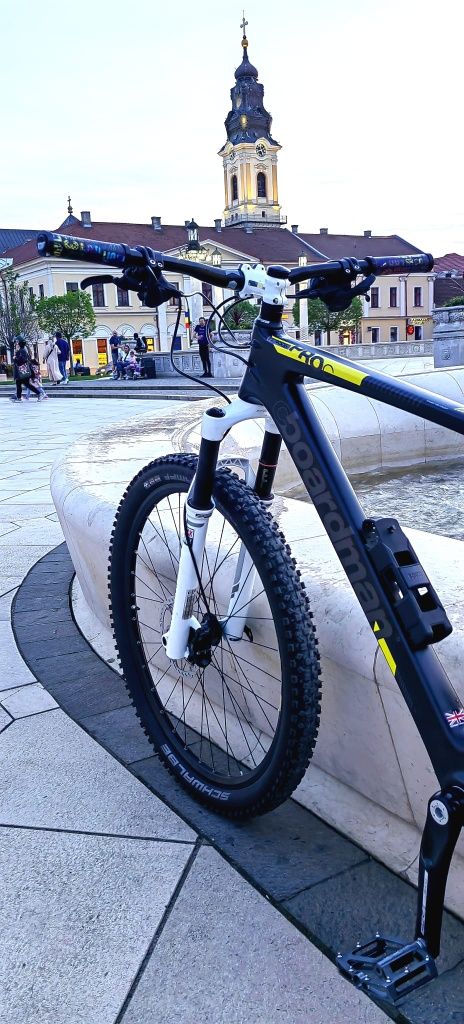 Bicicleta hardtail C boardman carbon