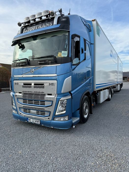 Vand camion frigorific tandem Volvo FH500
