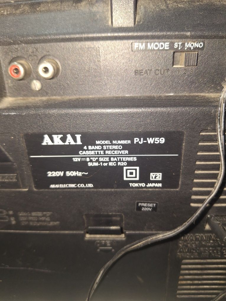 Радио касетоф Akai .