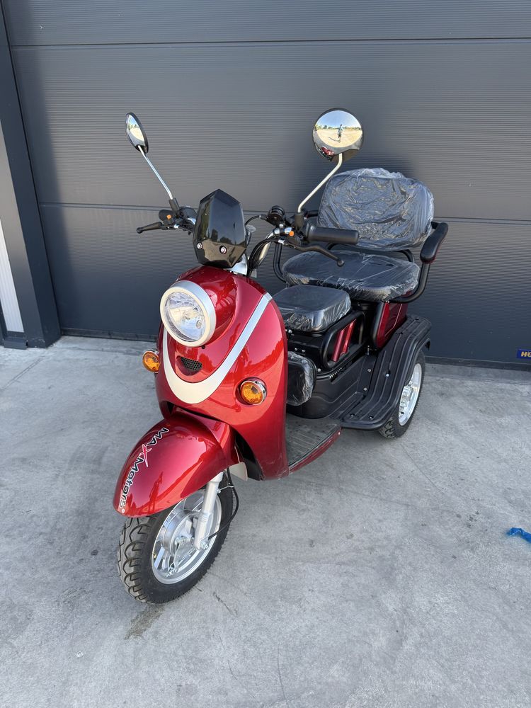 Триместна електрическа триколка MaxMotors X2 1500W