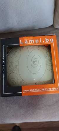 Лампа-Плафон за таван