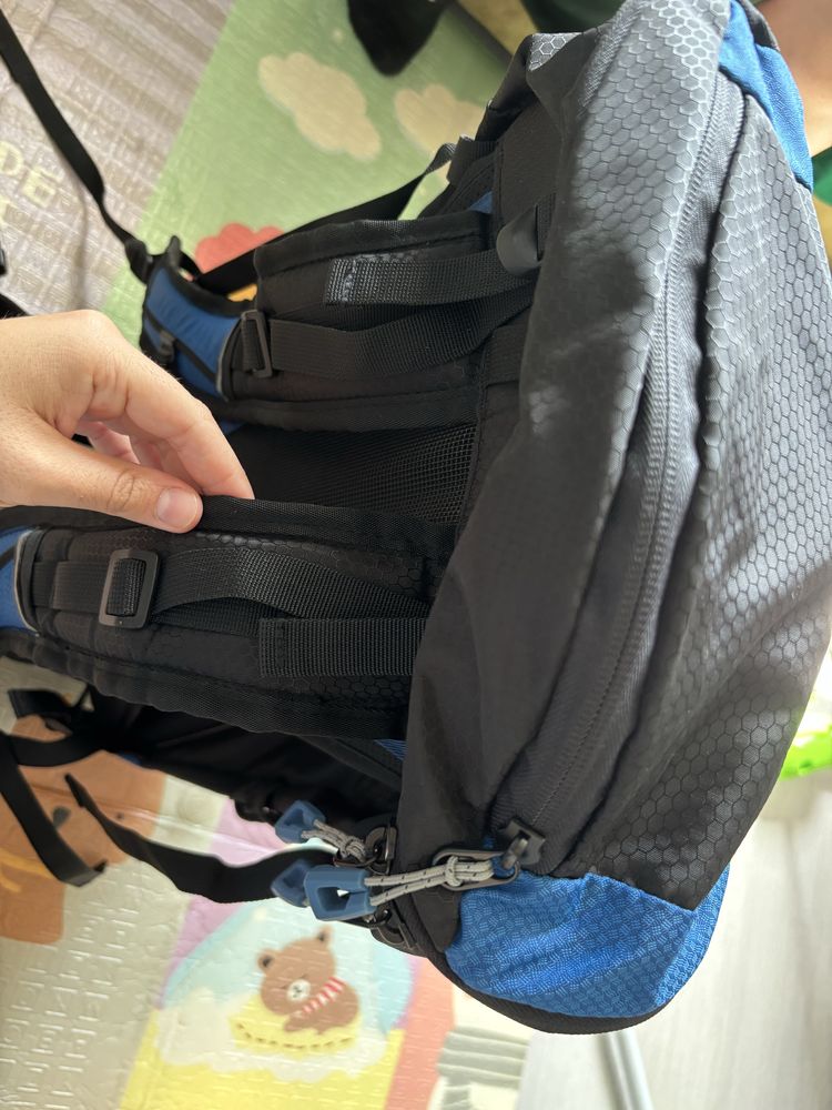 Чисто нова Туристическа раница Matterhorn 30L Hiker Backpack
