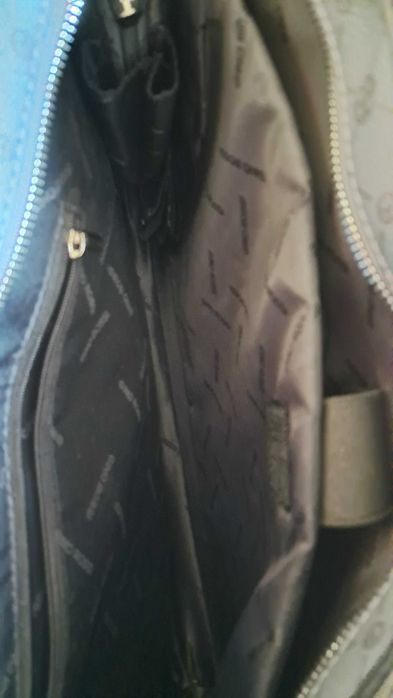 Чанта Guess, колан Boss и работна чанта