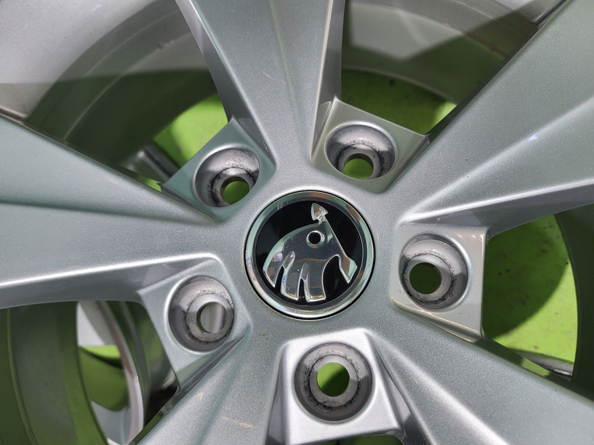 16 5x112 Skoda лети джанти 5х112 шкода