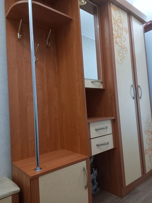 В ПОДАРОК  МЕБЕЛЬ Для обуви, гарнитур для прихожей