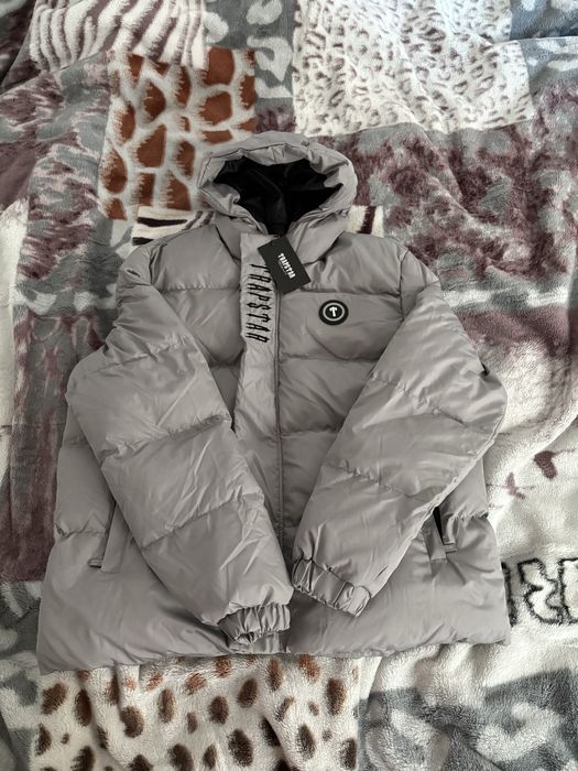 Geaca trapstar gri marimea XL