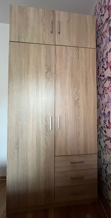 Vând mobilier diferite corpuri