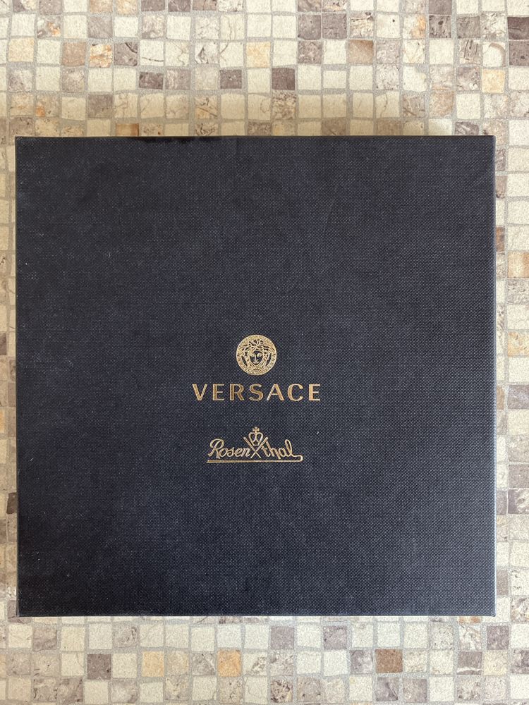 Нова Versace Rosental Baroque Nero 18см чиния