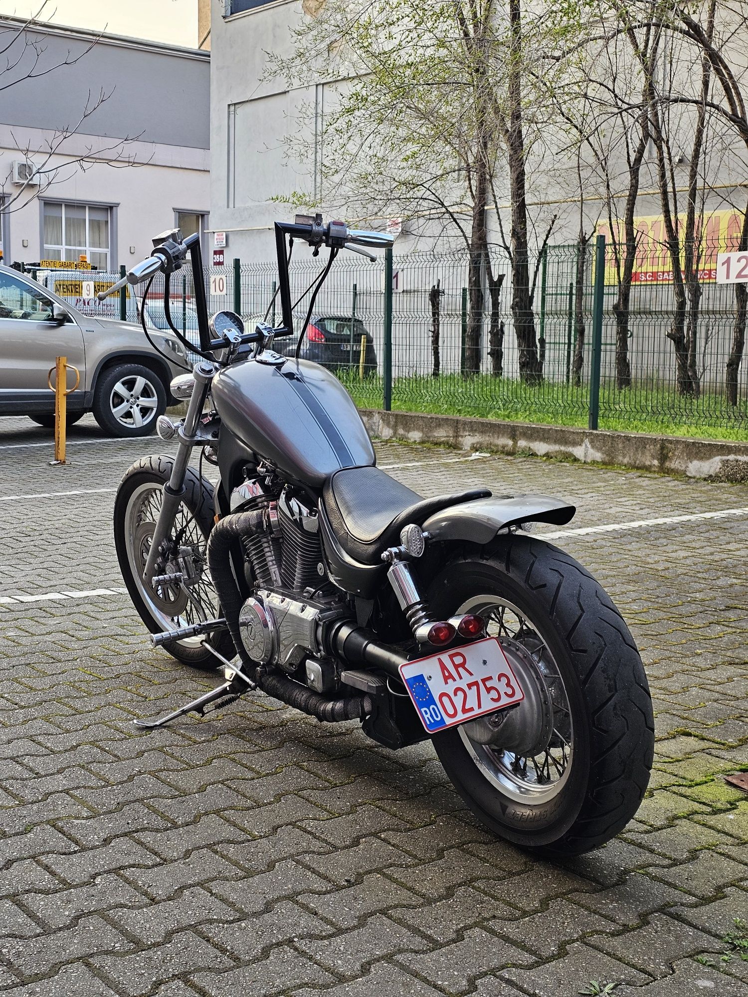 Suzuki Intruder VS 700 Bobber