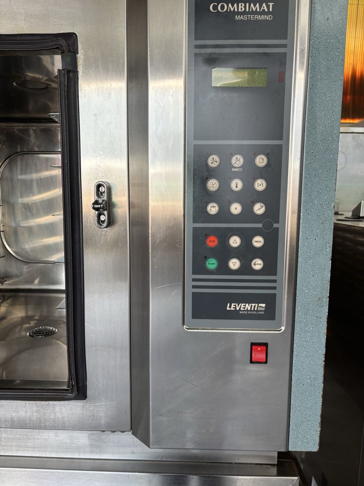 Cuptor convectie leventi