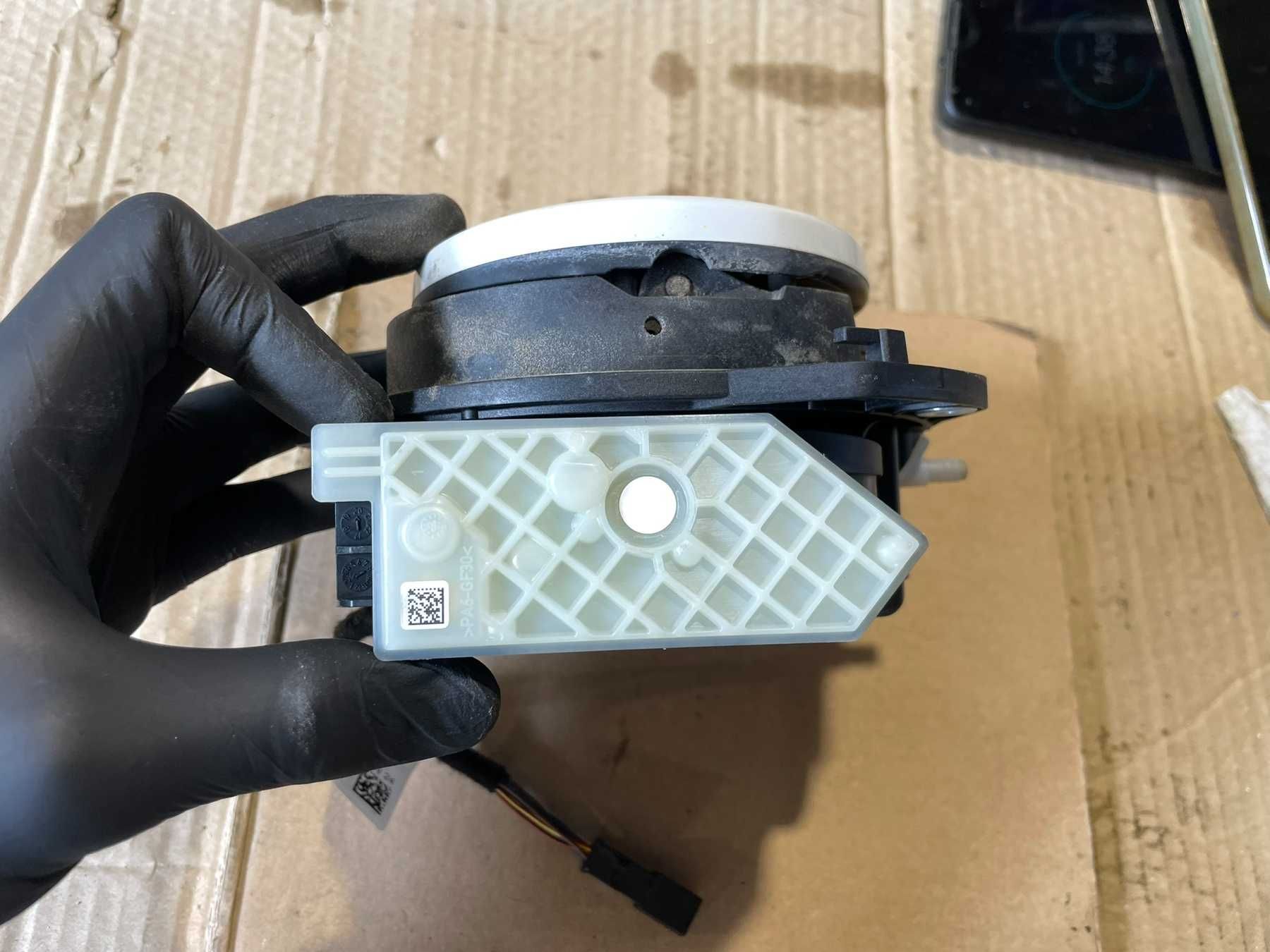 Дръжка Заден Капак Камера Обратно Виждане 10A827469P VW ID.3 E11 pro