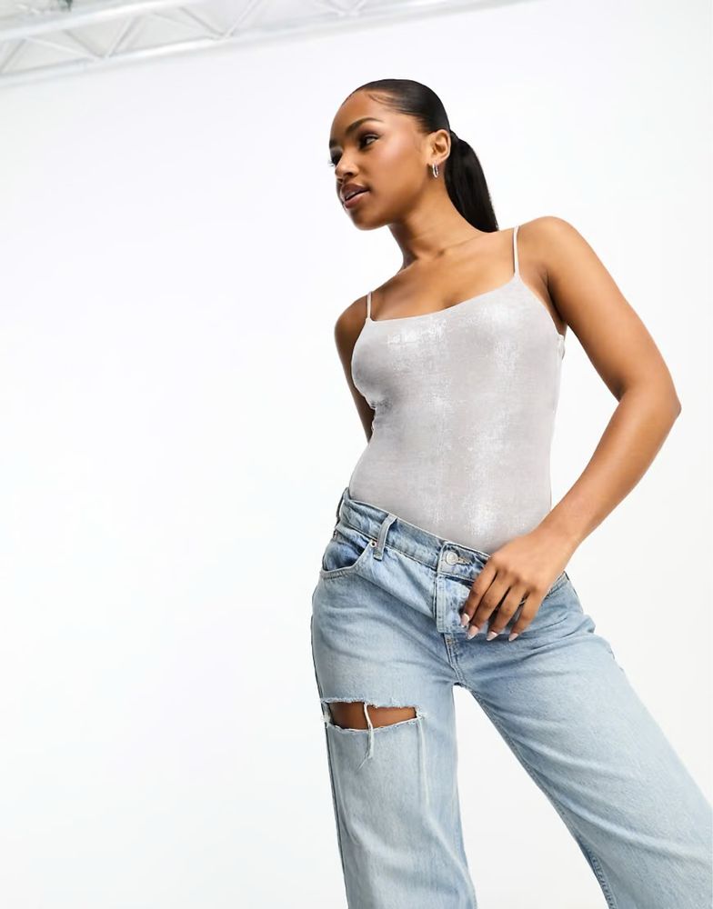 Боди Pull&Bear.