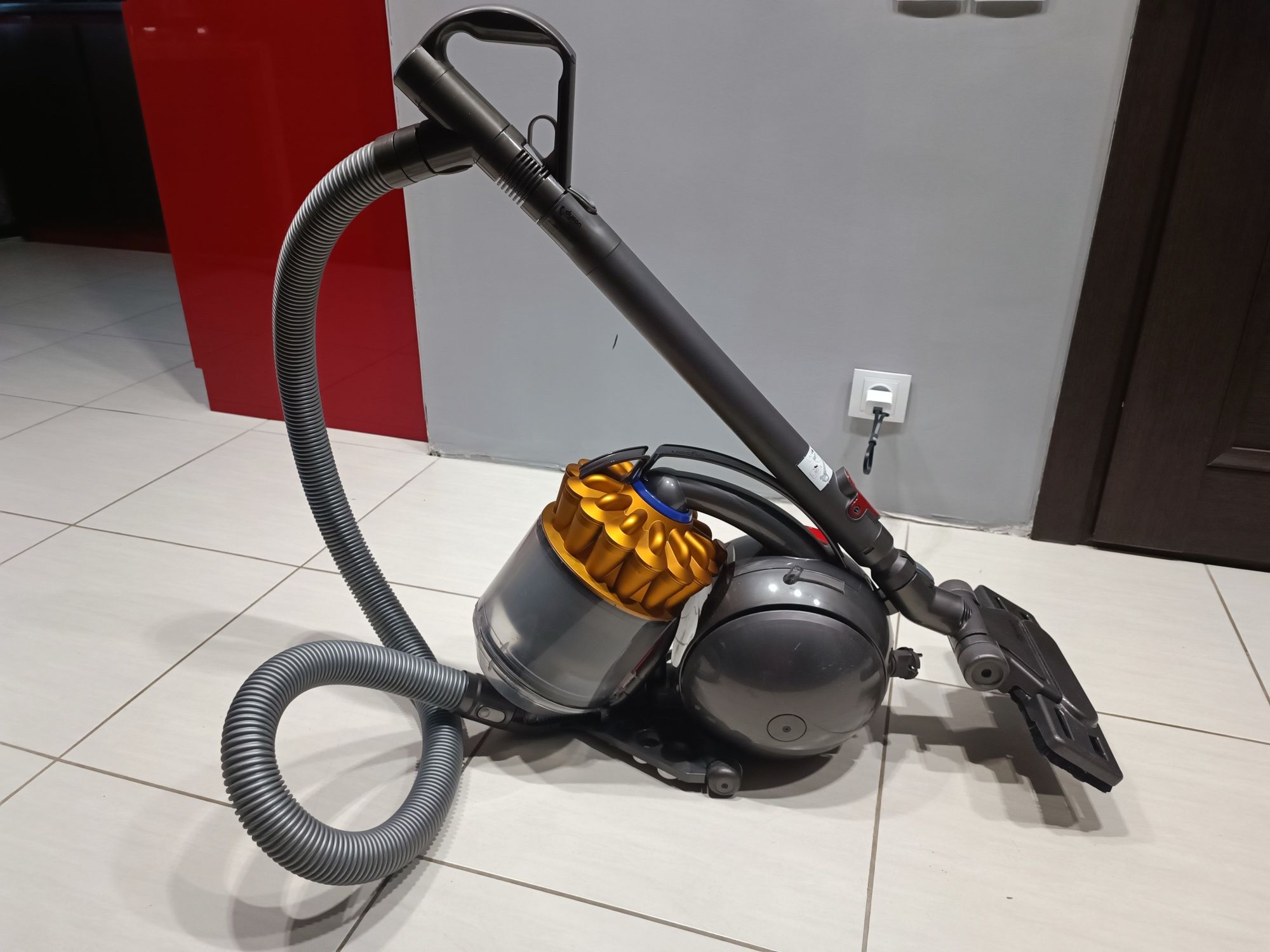 Пылесос Dyson ball