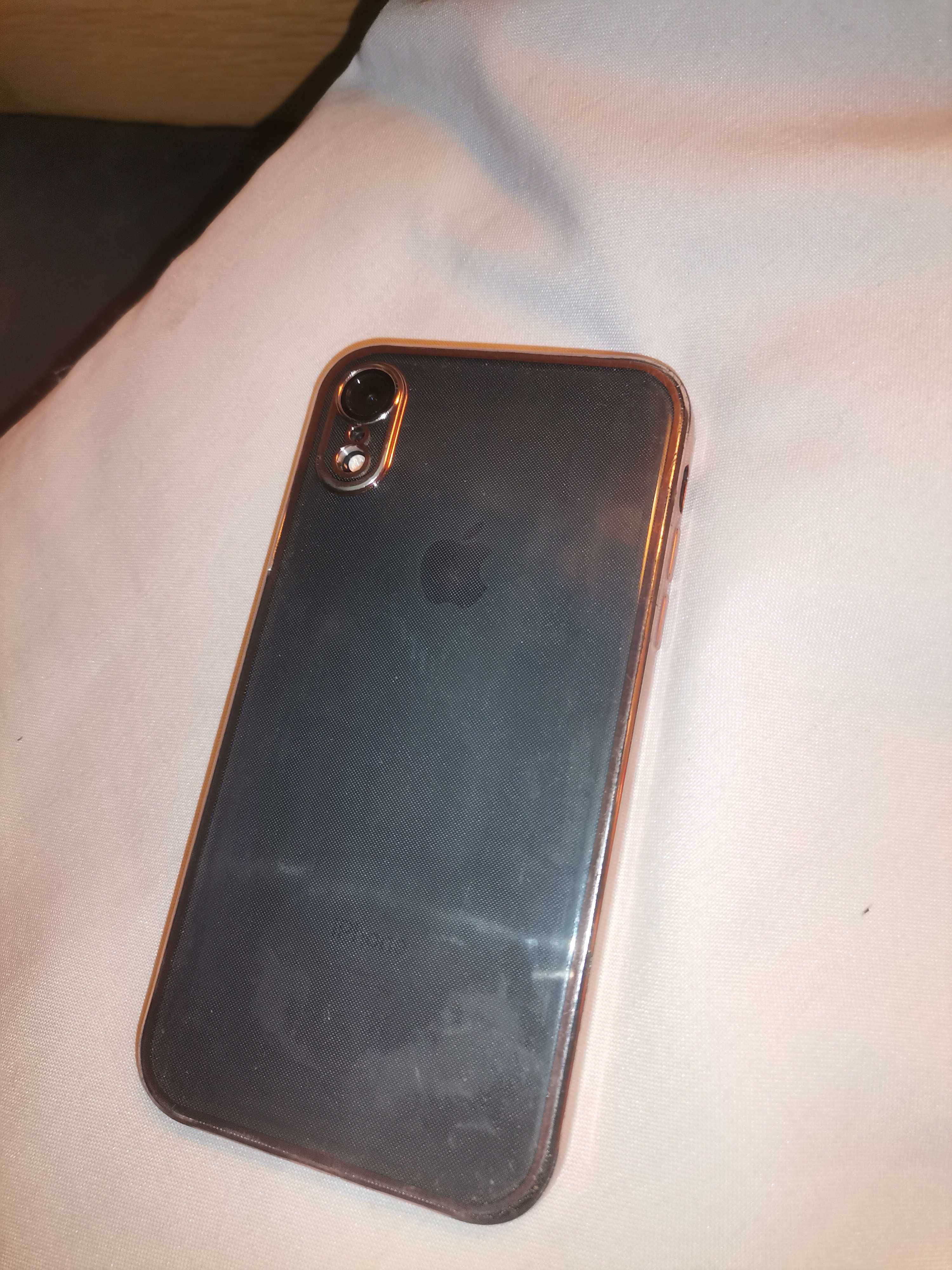 Vând Iphone XR impecabil