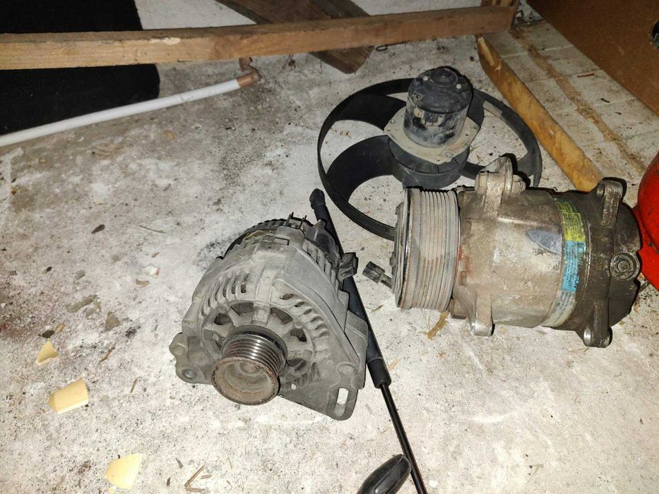 части за Голф 3  каквото е останало