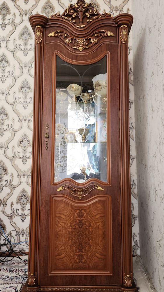 Mebel sotiladi 350$ holati ideal