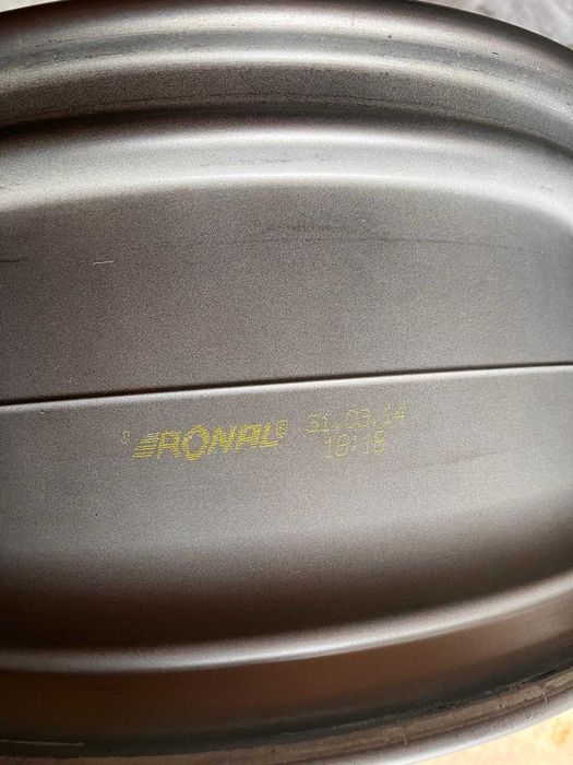 Jante Originale Audi R20 8.5J/20H2 4+0