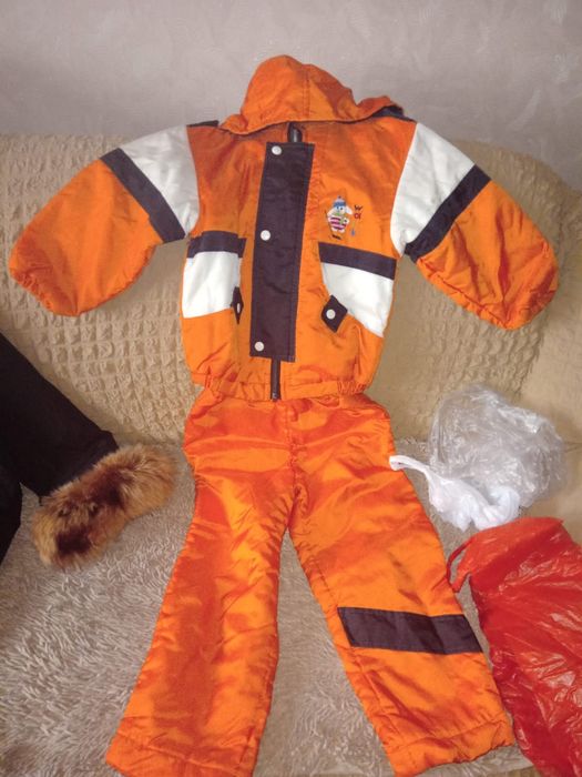 Костюм детский продам