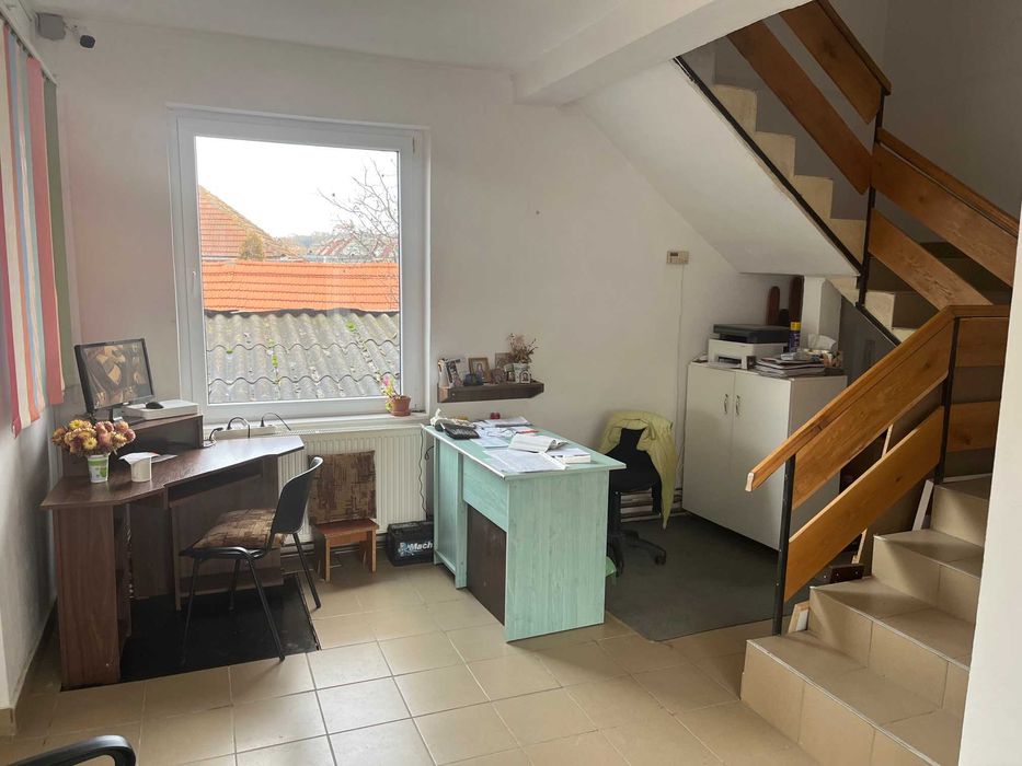 inchiriez spatiu cabinete medicale clinica stomatologica