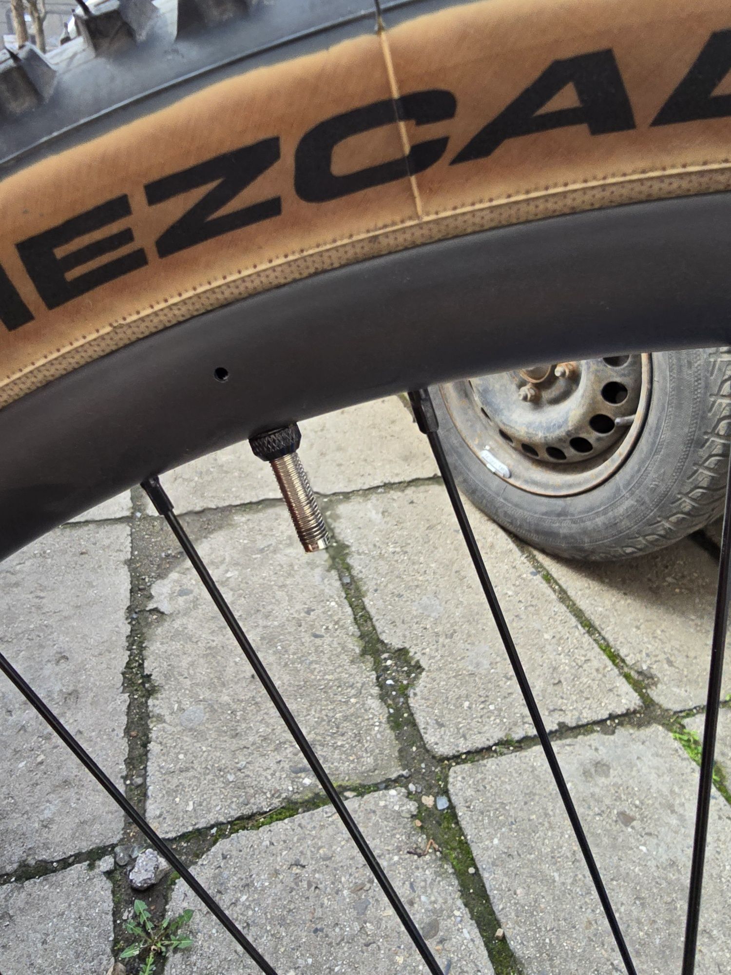 Велосипедни гуми Vittoria barzo/mezzcal 29x2.35
