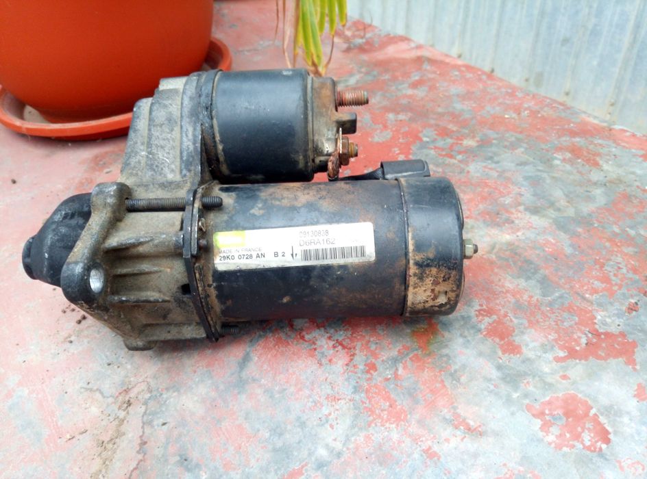 Piese OPEL ZAFIRA si Pompa apa Matiz