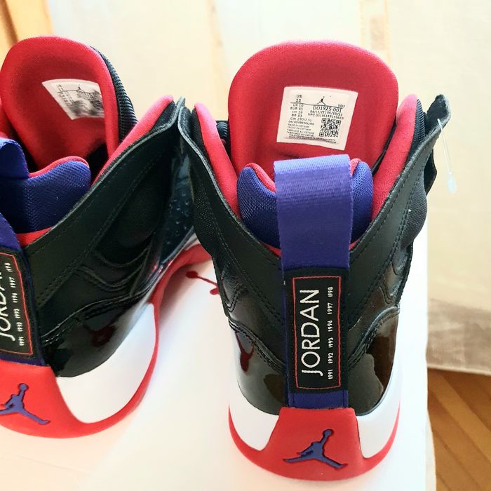 Adidas noi  barbati Jordan nr 45 ,Cm 29 ,UK.10