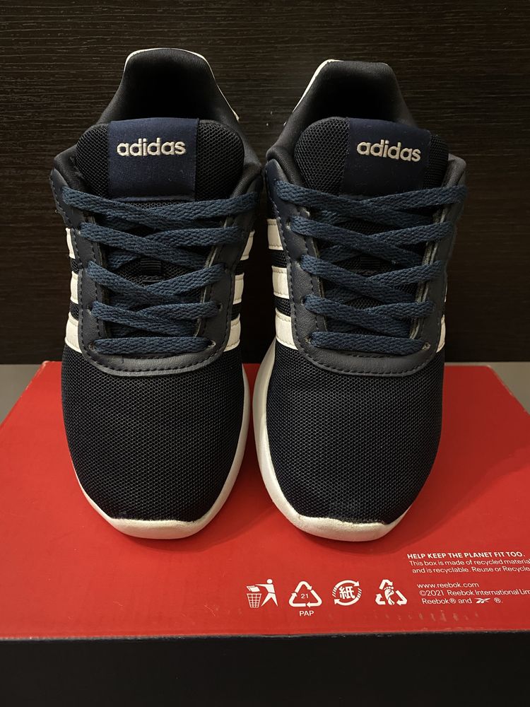 Adidasi Adidas copii Nr. 30.5