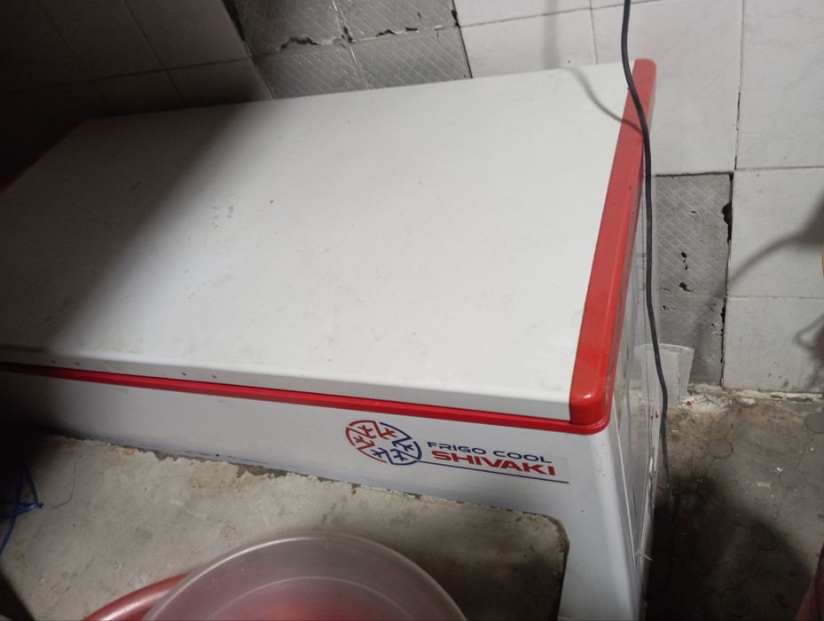 Морозилка сотилади