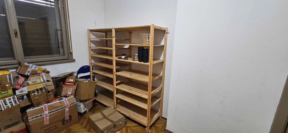 Vand sistem de rafturi Ikea din pin