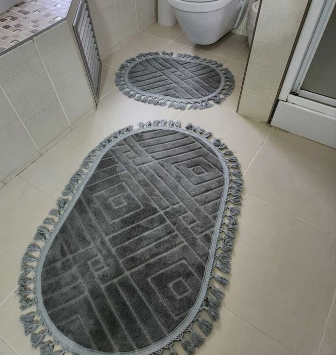 Două covoare dimensiune 60x100 si40x60