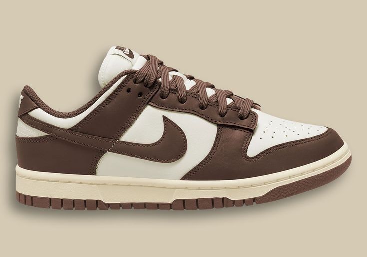 Кроссовки Nike dunks low pro в коричневом цвете