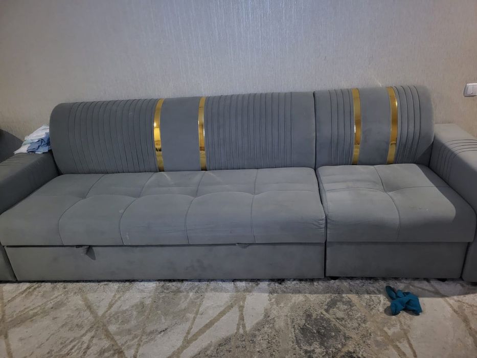 Диван           ..