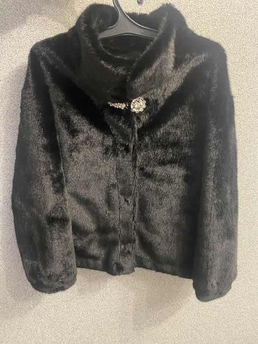 Продам шубку искусственную под норку!