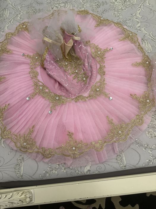 Rochite pt balet mar 120