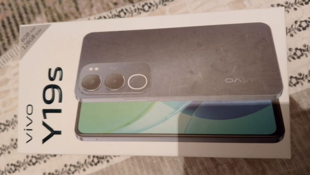 Продам сотовый телефон Vivo Y19s
