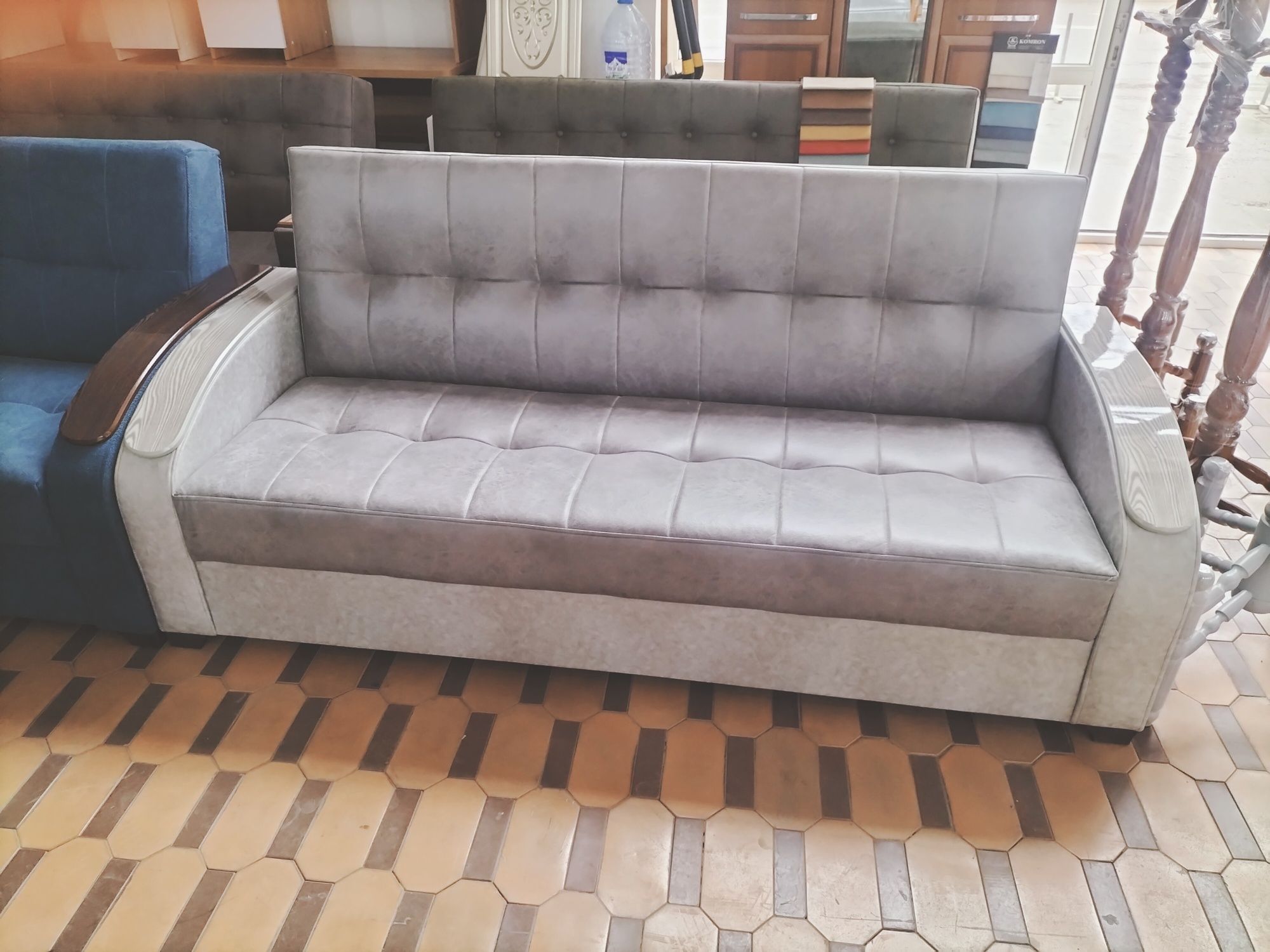 Divan krovat s mexanizm