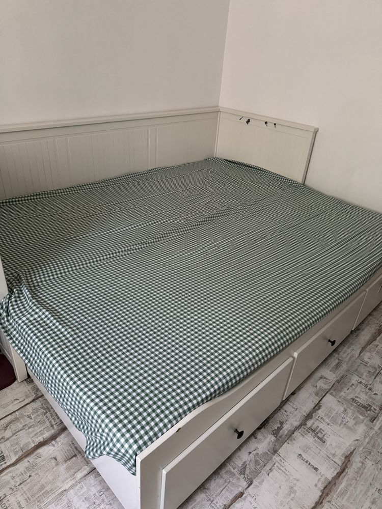 Divan Hemnes, IKEA - 3 sertare, 2 saltele