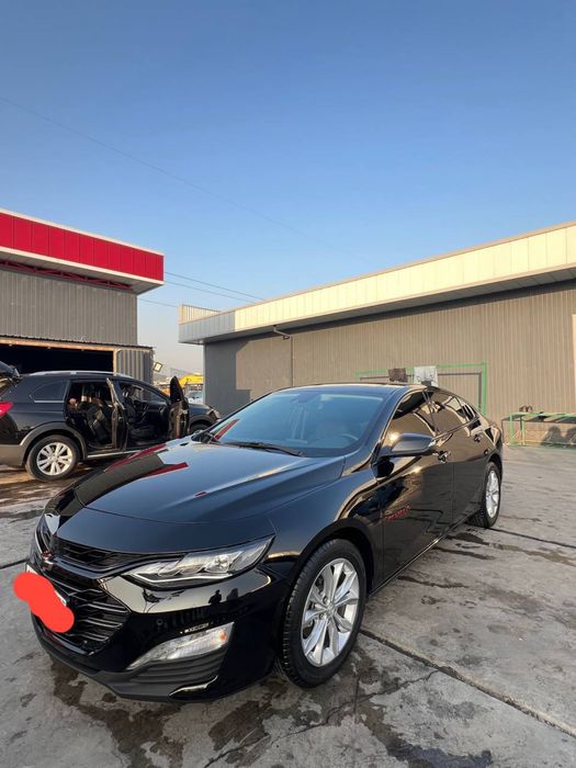 Срочно продаётся малибу XL небитая и некрашеная