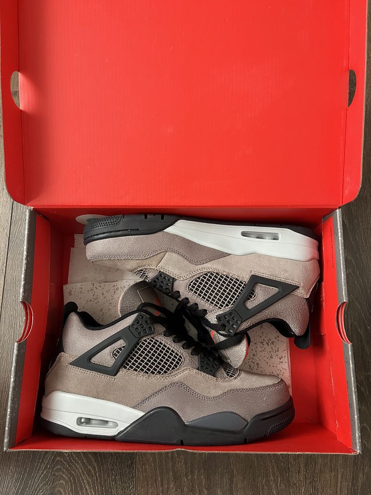 Jordan 4 Taupe Haze