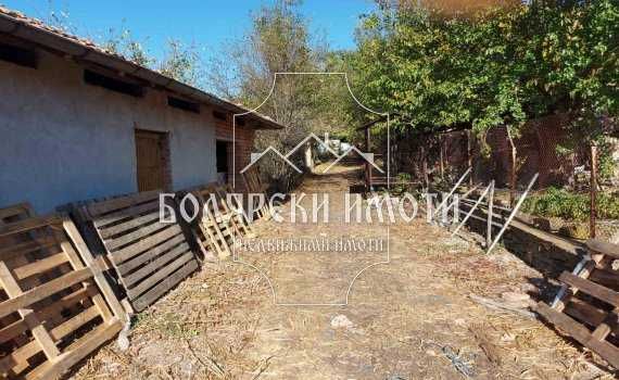 Продава се Къща в с. Михалци, Област Велико Търново - 200 кв.м за 64 €/кв.м - Снимка #1