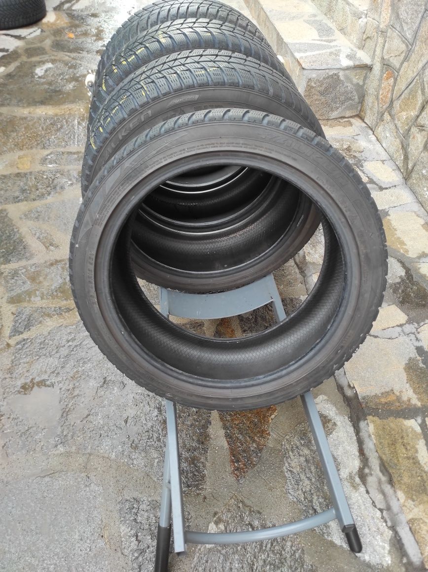 215/45/18 Falken