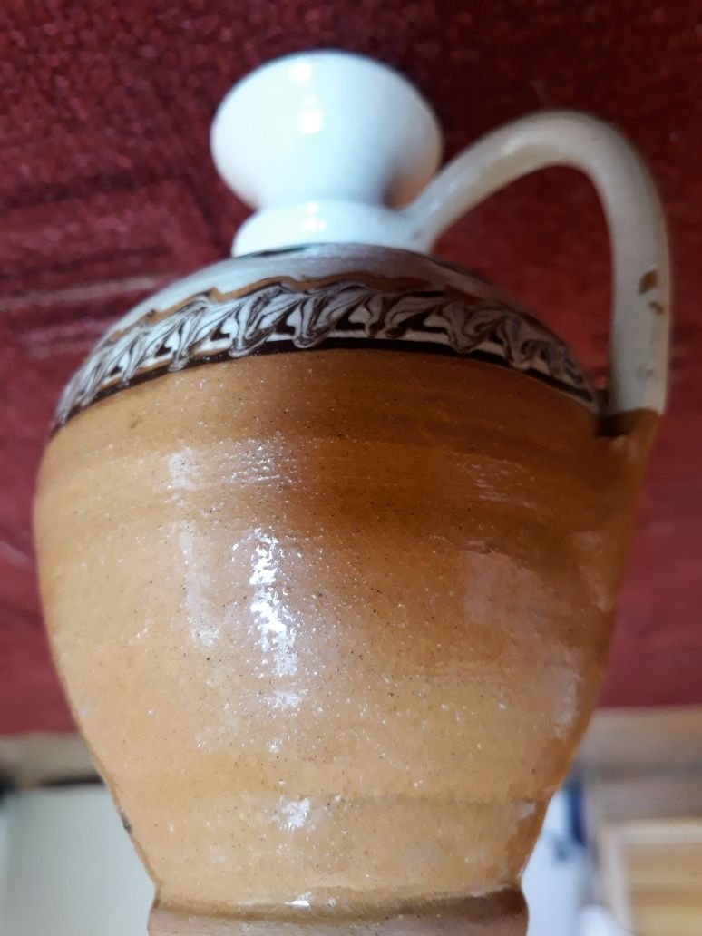Farfurie și ulcior de Ceramică Horezu de colecție pret avantajos .