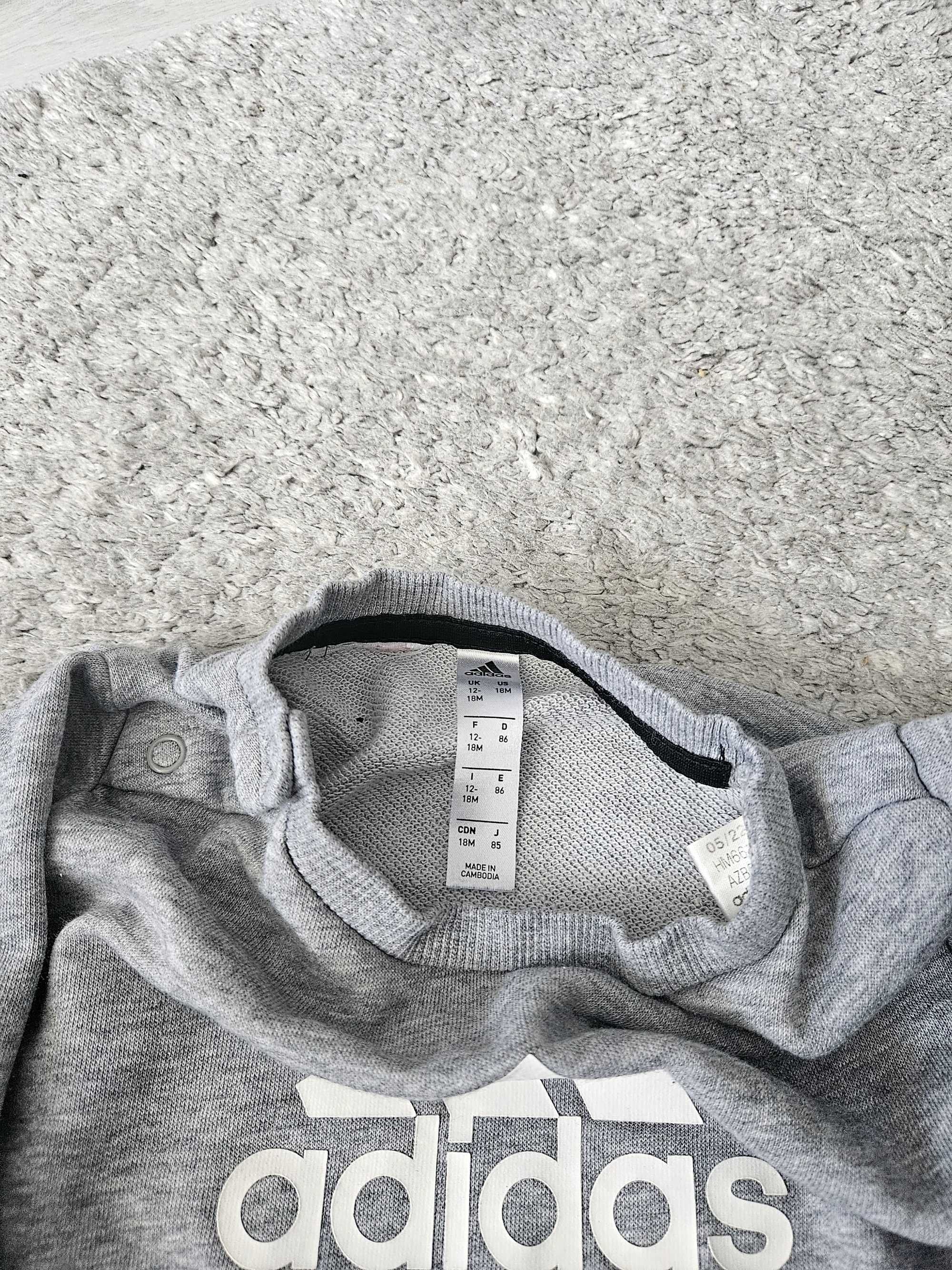 Анцуг Adidas размер 12-18м 86см памучен подходящ за пролет-лято сезон