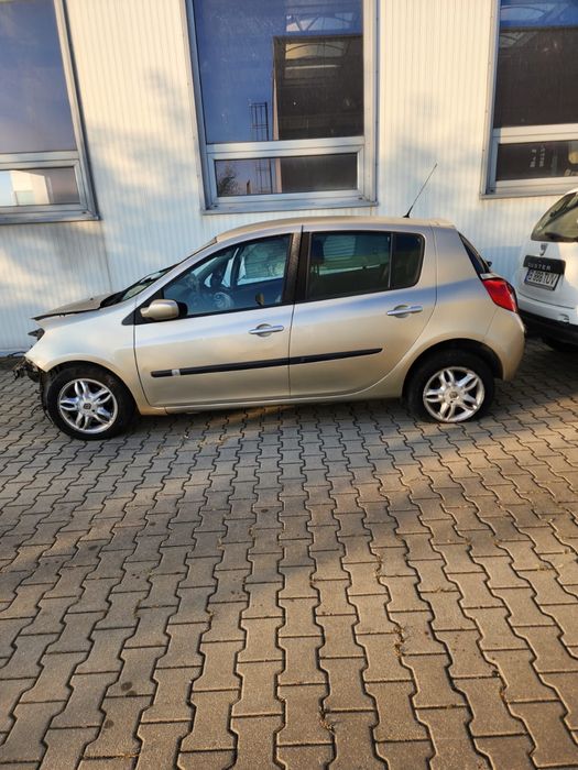 Renault Clio 3 1.5 DCi PENTRU PIESE
