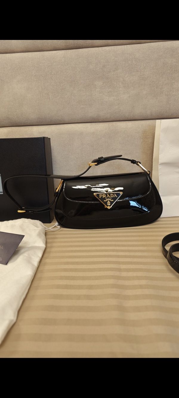 Дамска чанта Prada