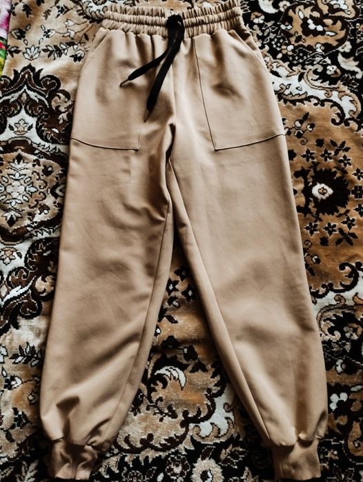 Продам штаны женские р 42-44