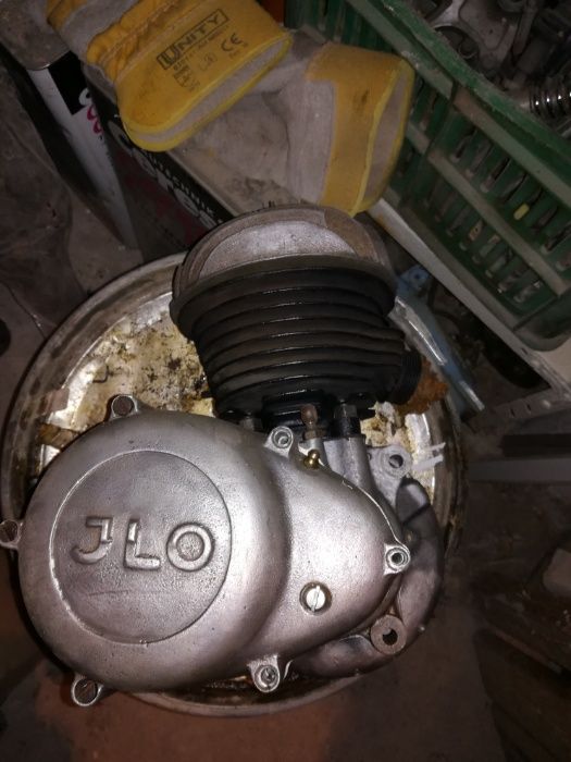 2Т двигател добро състояние 90 кубика